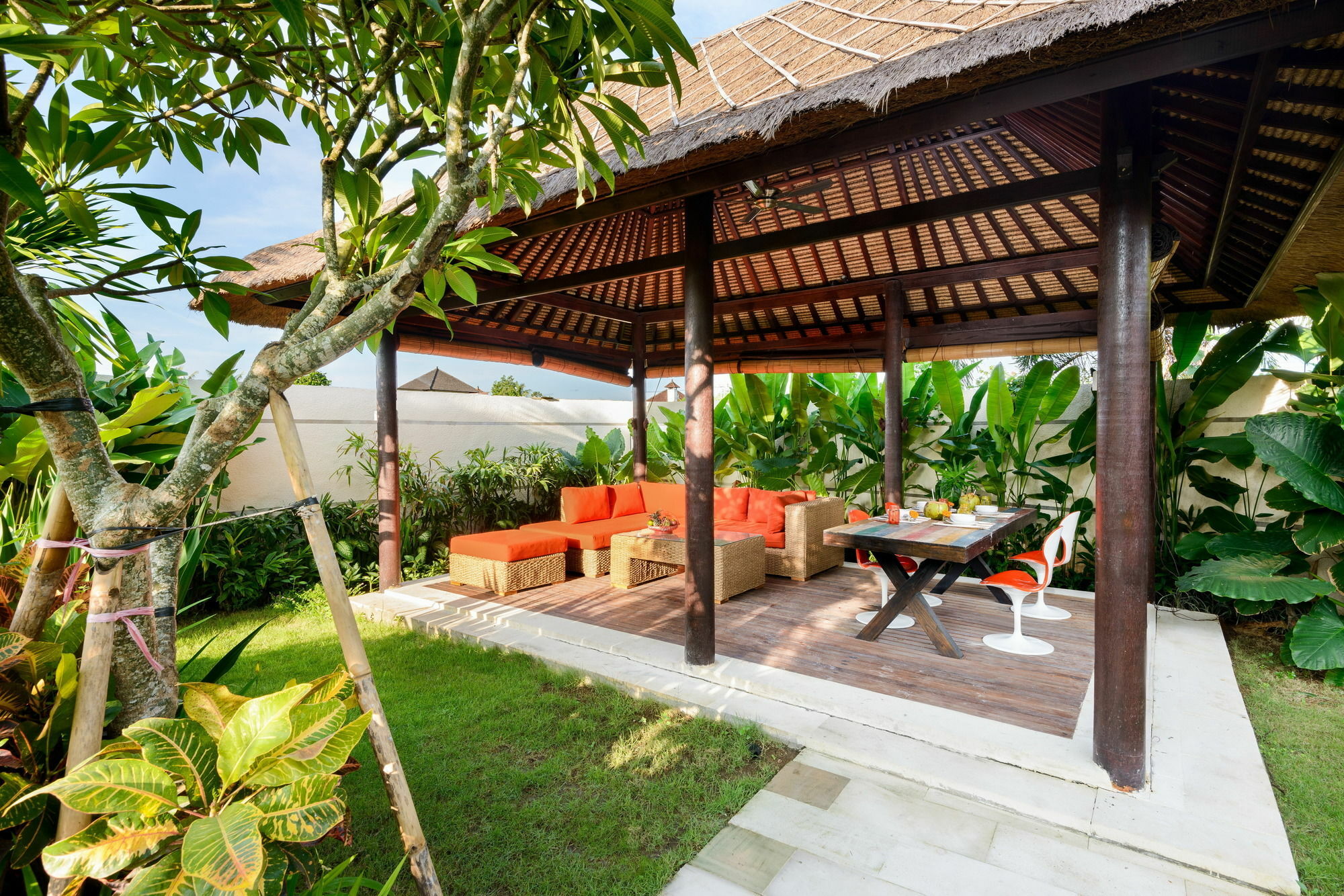 Tosca Villa *