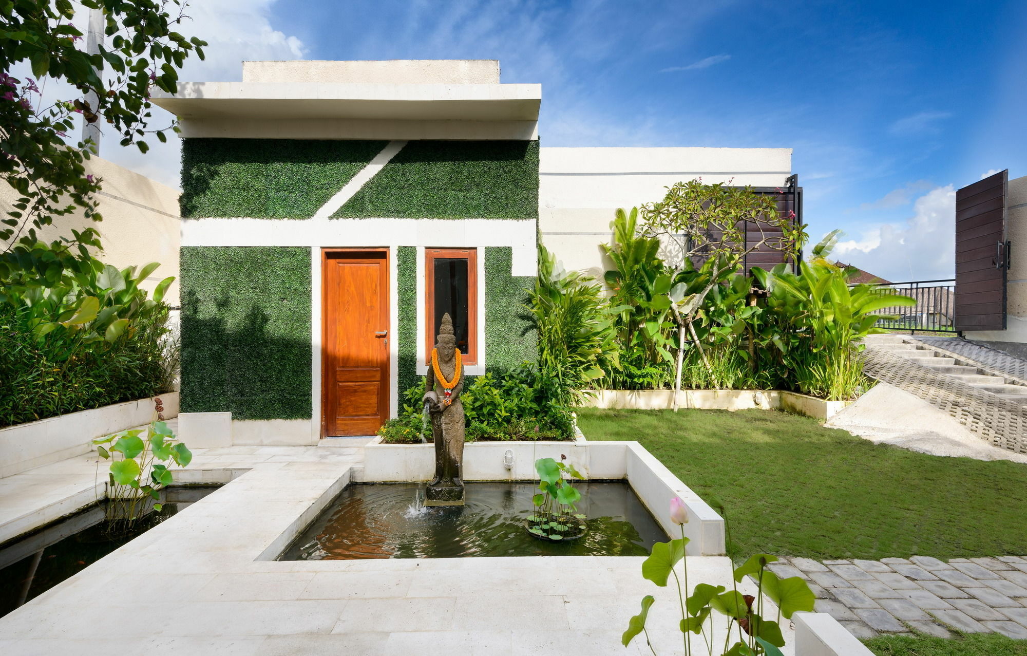 Tosca Seminyak (Bali)